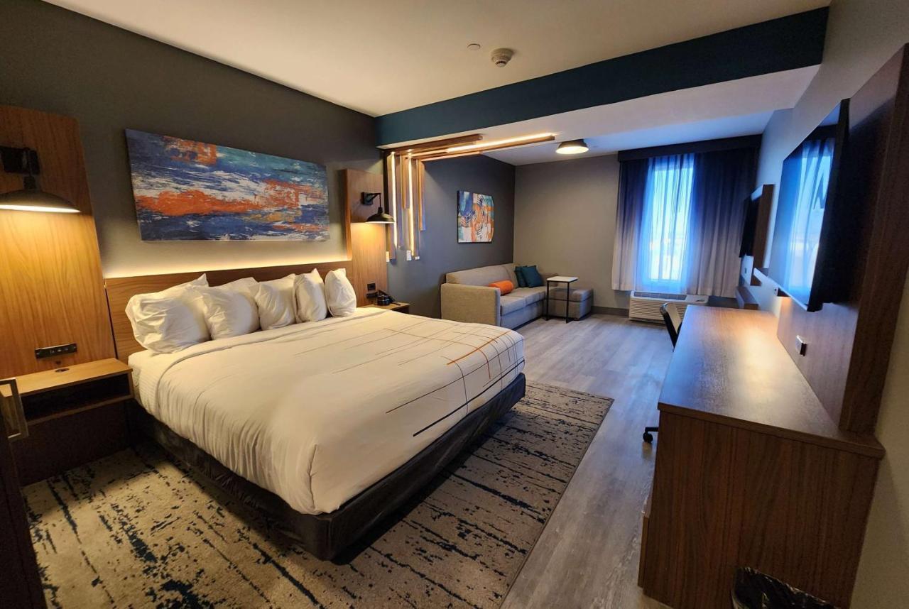 La Quinta Inn & Suites By Wyndham Del Rio Exteriér fotografie