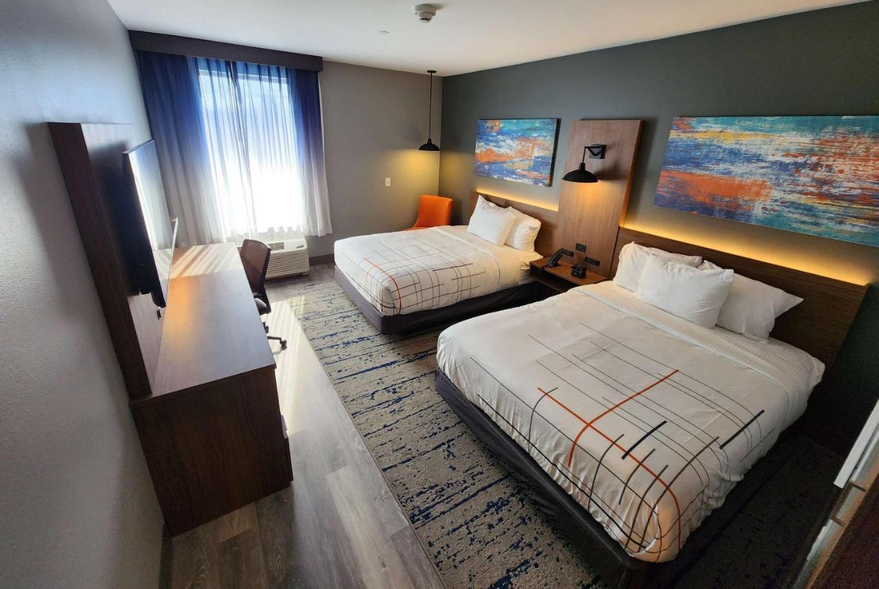 La Quinta Inn & Suites By Wyndham Del Rio Exteriér fotografie