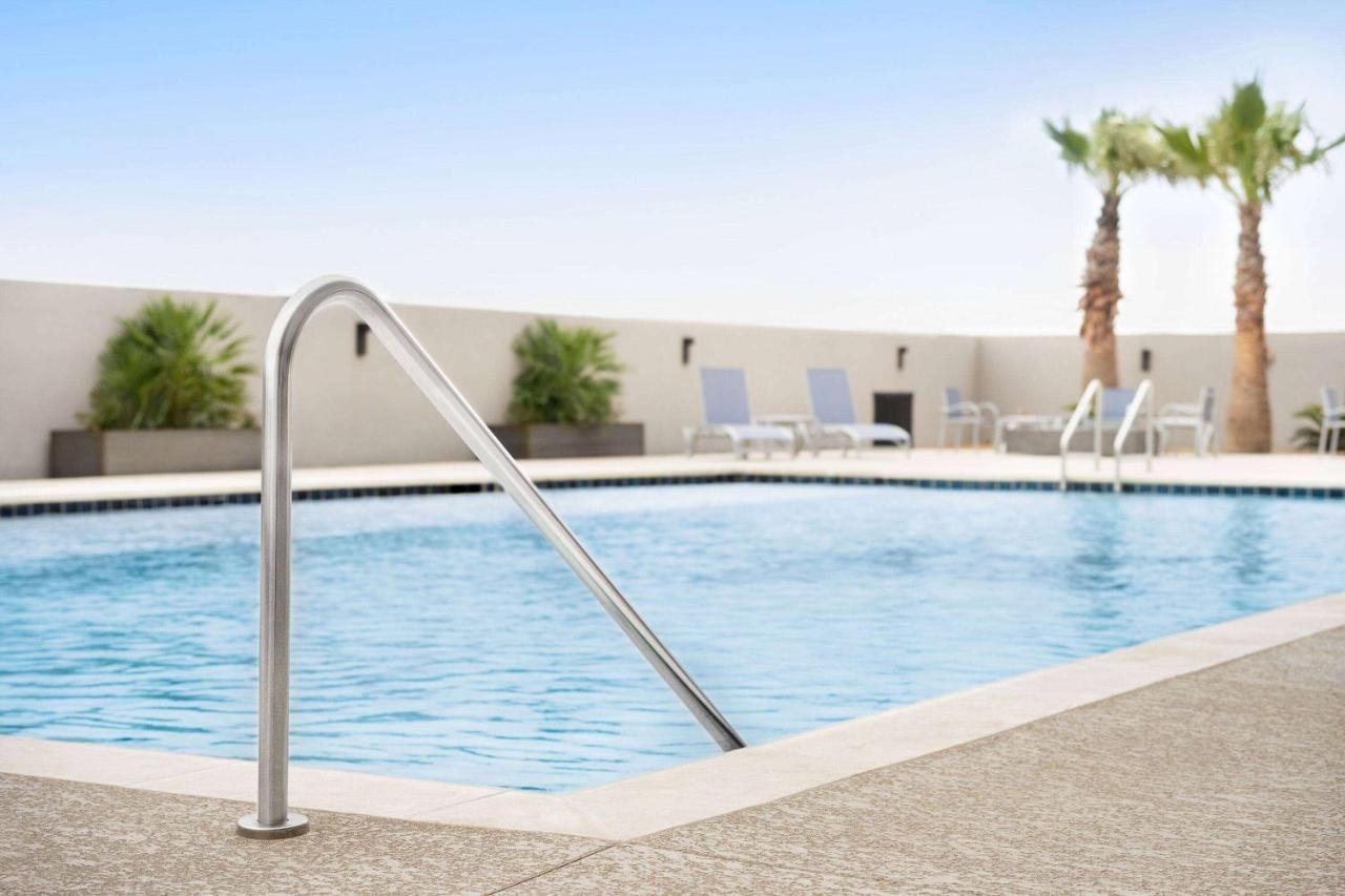 La Quinta Inn & Suites By Wyndham Del Rio Exteriér fotografie