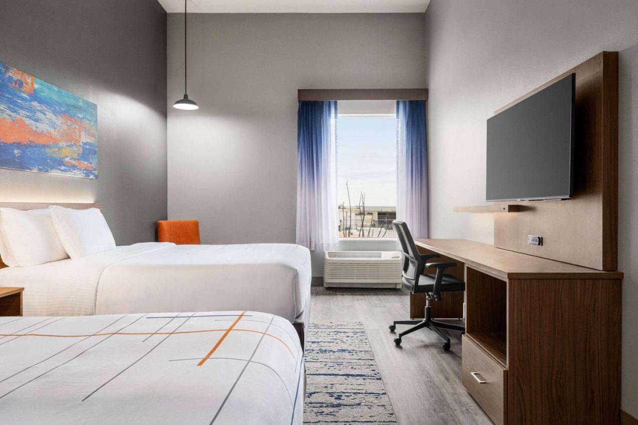La Quinta Inn & Suites By Wyndham Del Rio Exteriér fotografie