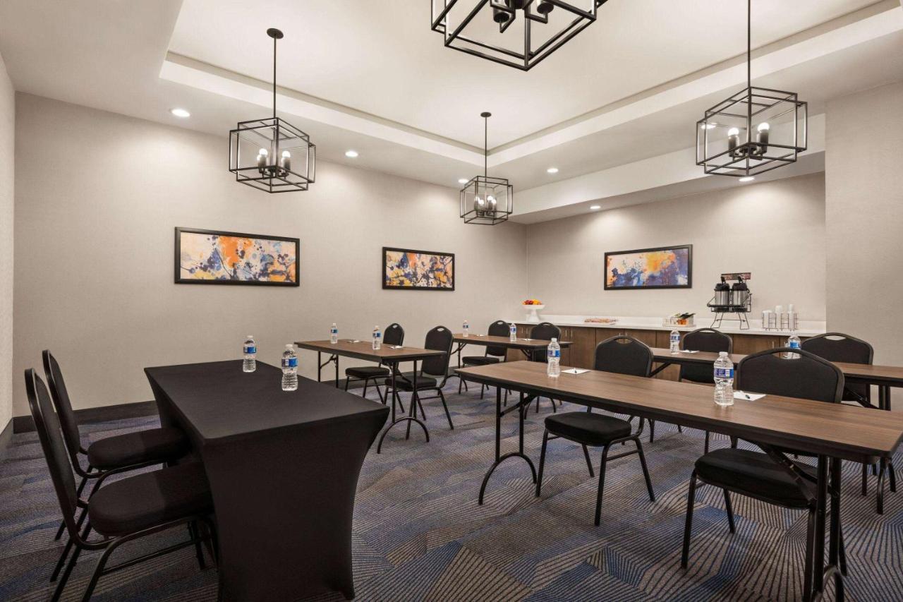 La Quinta Inn & Suites By Wyndham Del Rio Exteriér fotografie