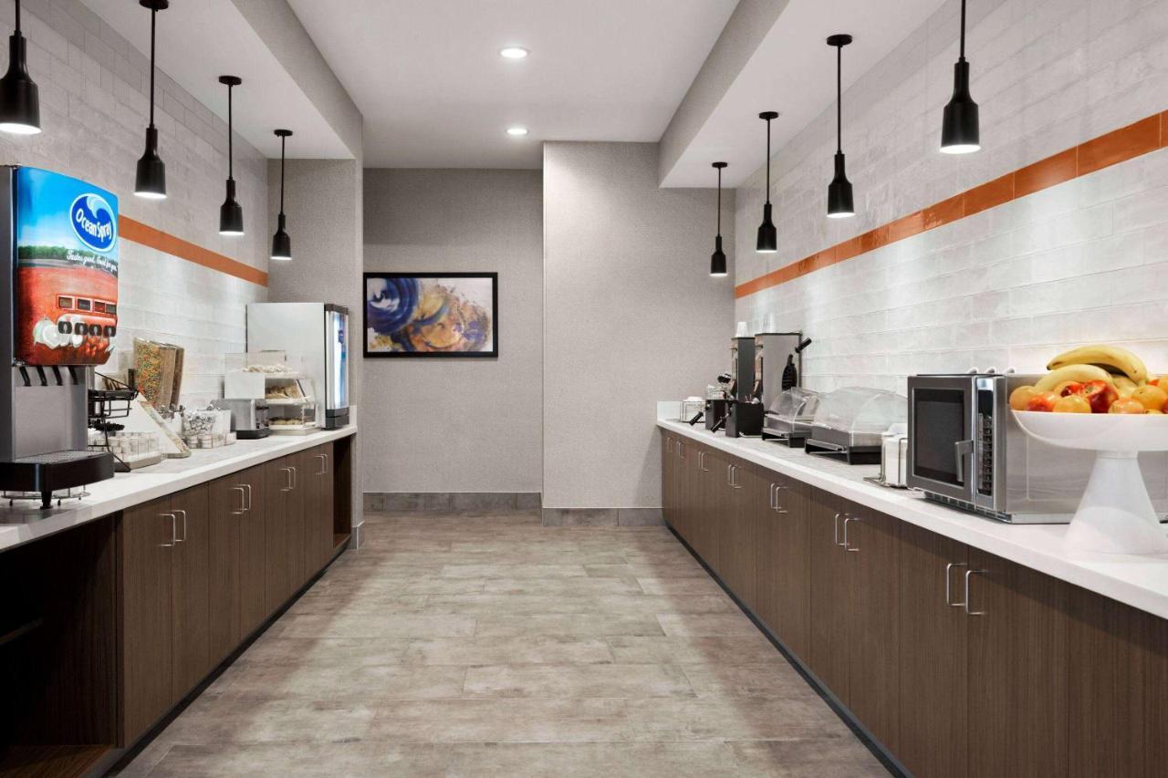La Quinta Inn & Suites By Wyndham Del Rio Exteriér fotografie